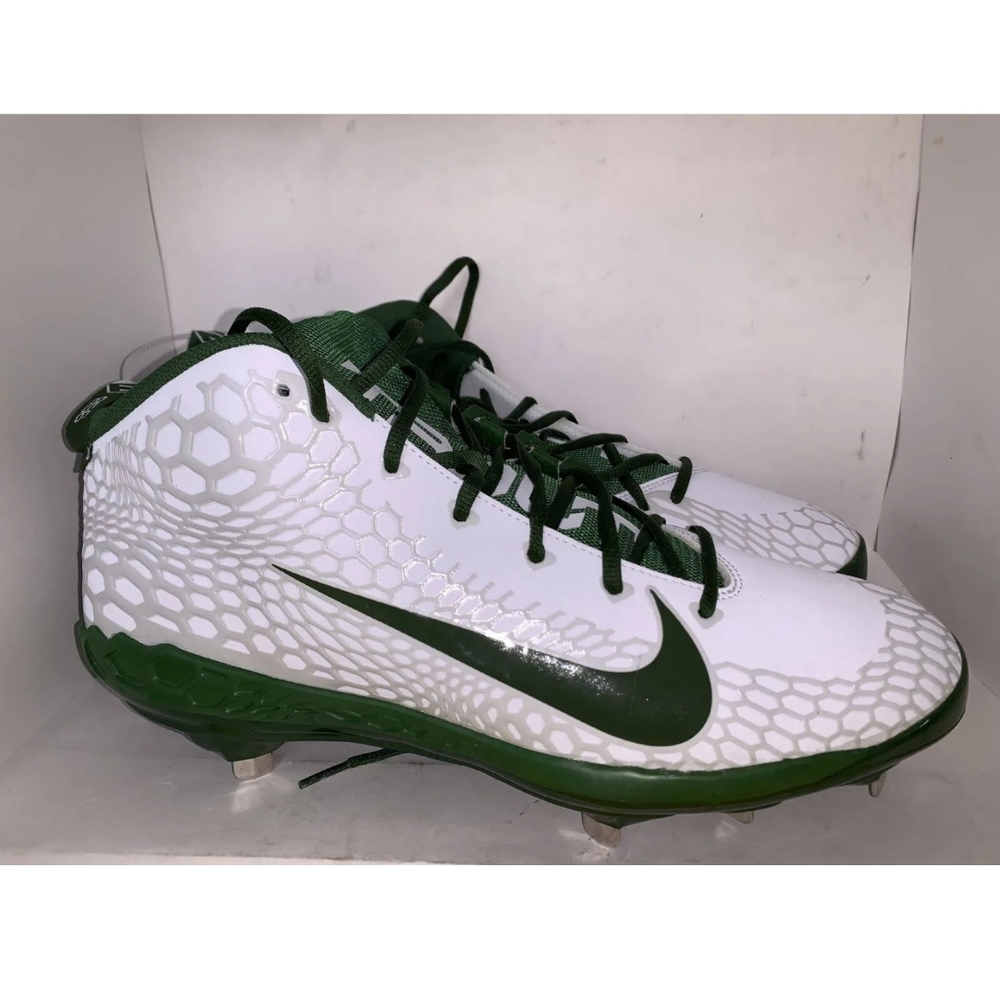 Nike Men's Force Zoom Trout 5 Metal Baseba…